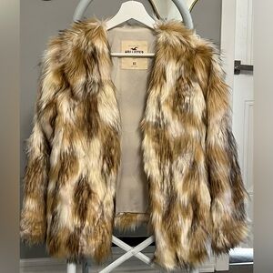 Gorgeous Hollister Faux Fur Jacket Coat!